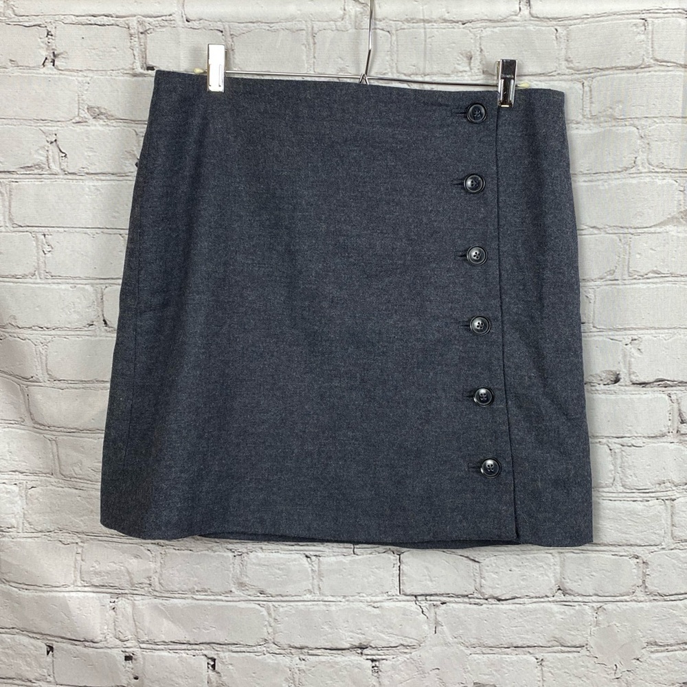 Banana Republic luxury Italian flannel blue button front skirt • Size 6